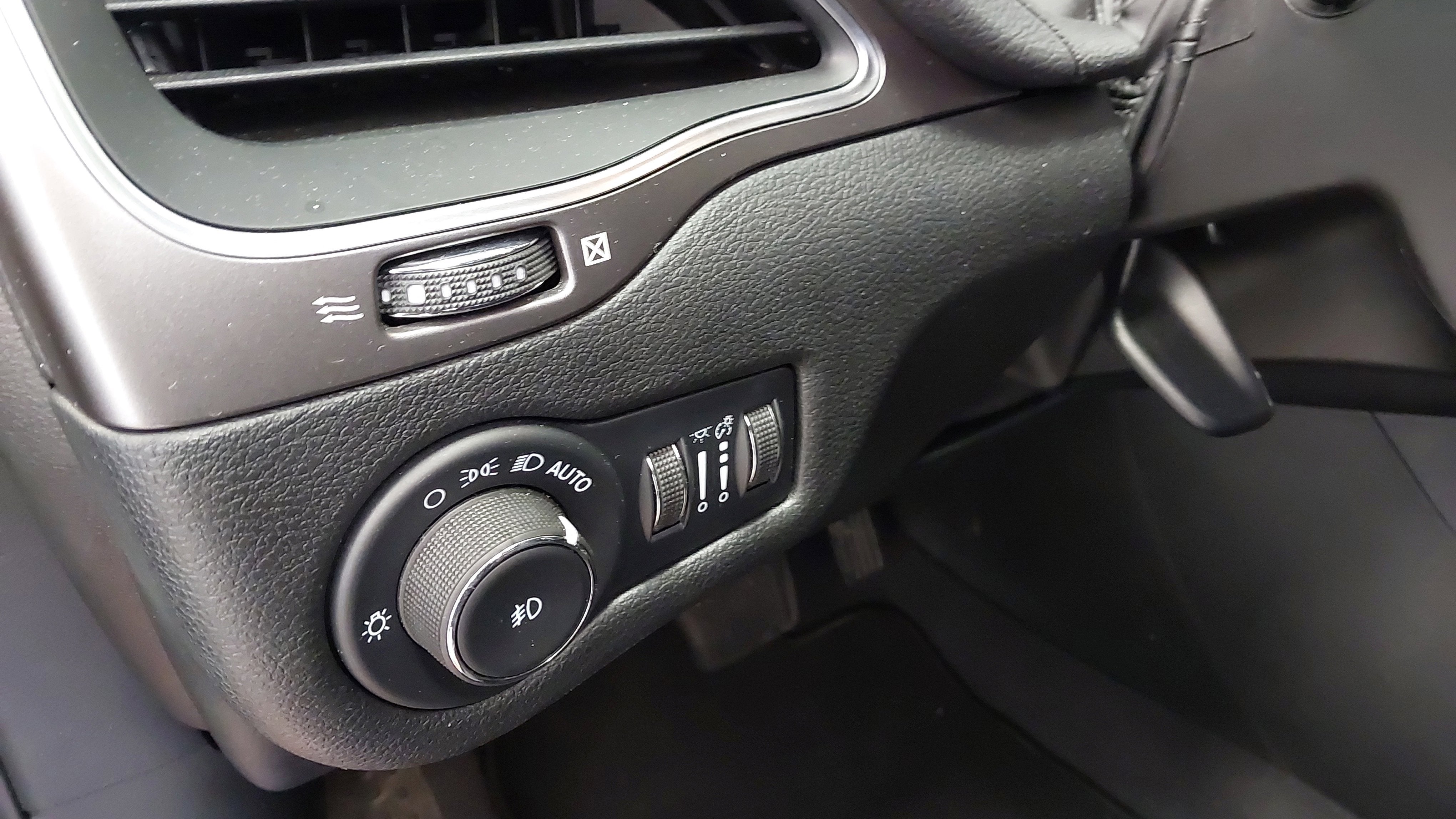 2022 Jeep Cherokee Latitude Lux 4x4