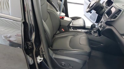 2022 Jeep Cherokee Latitude Lux 4x4