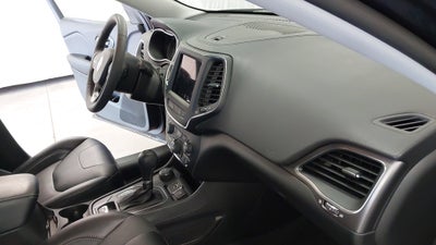 2022 Jeep Cherokee Latitude Lux 4x4