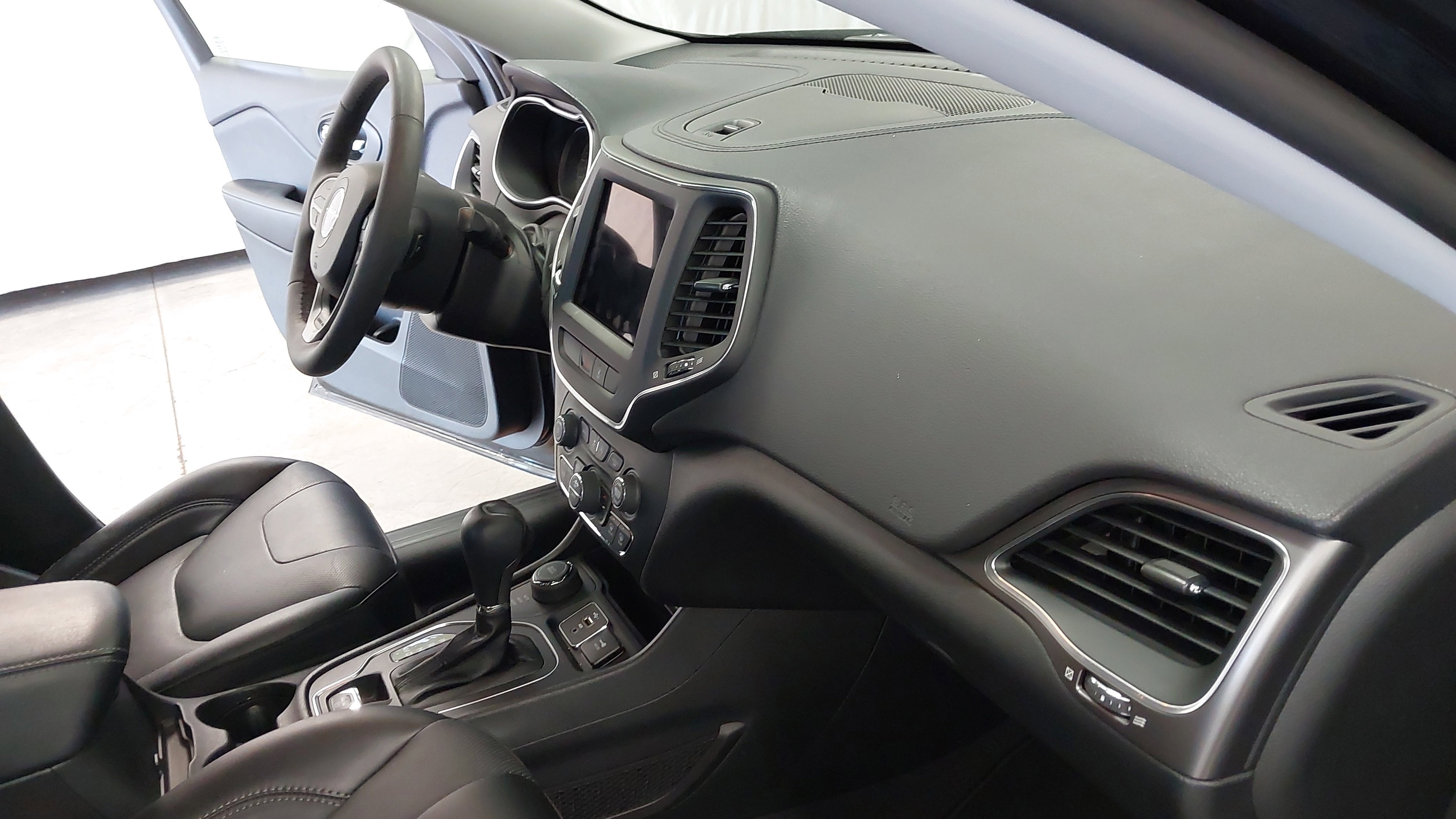 2022 Jeep Cherokee Latitude Lux 4x4