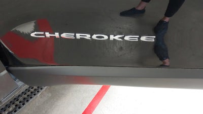 2022 Jeep Cherokee Latitude Lux 4x4