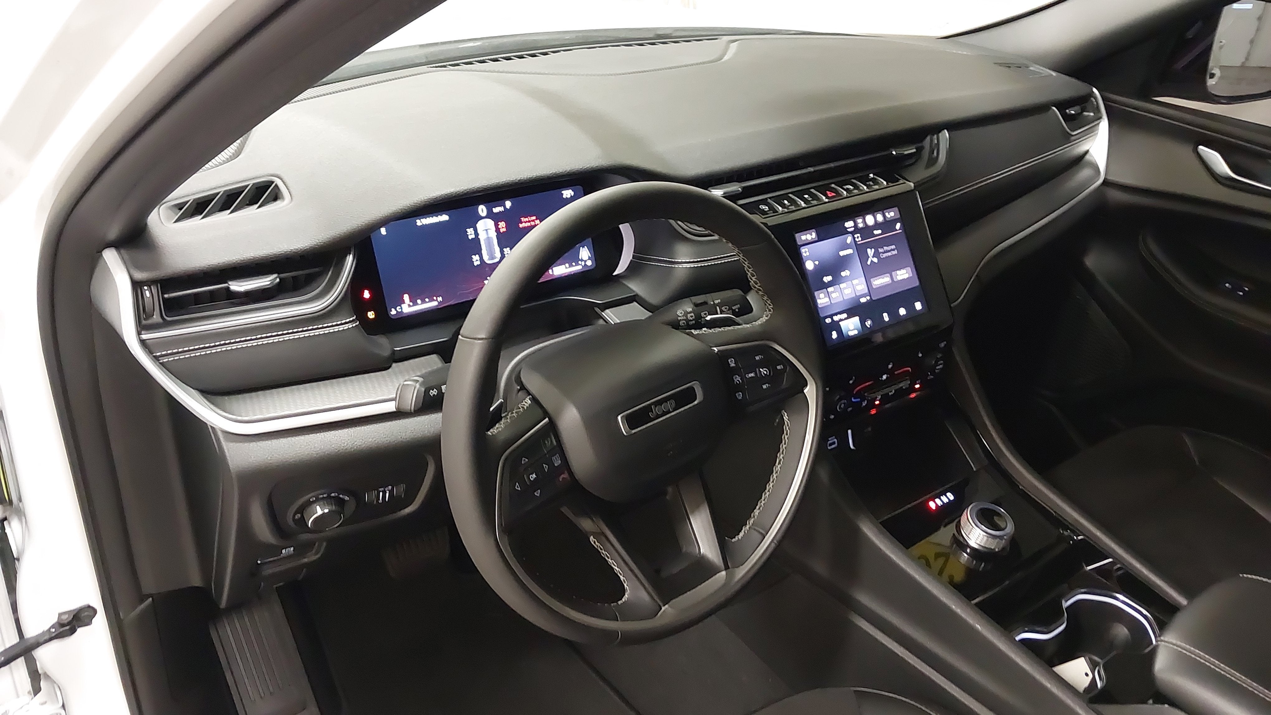 2023 Jeep Grand Cherokee Altitude 4x4