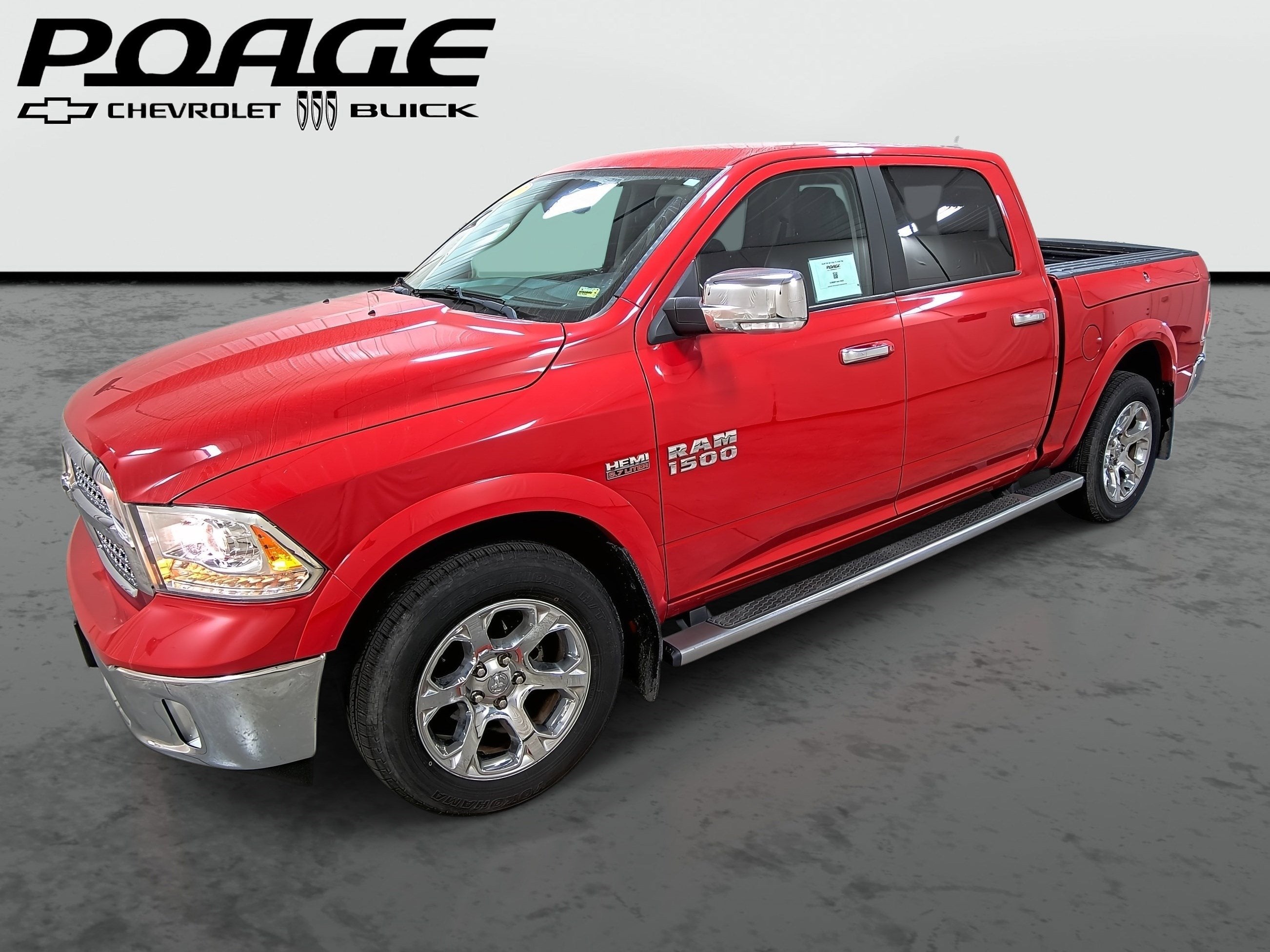 2017 RAM 1500 Laramie Crew Cab 4x4 5'7" Box