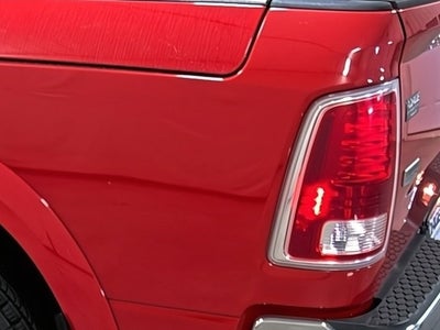 2017 RAM 1500 Laramie Crew Cab 4x4 5'7" Box