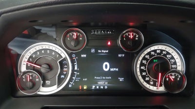 2017 RAM 1500 Laramie Crew Cab 4x4 5'7" Box