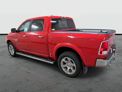 2017 RAM 1500 Laramie Crew Cab 4x4 5'7" Box