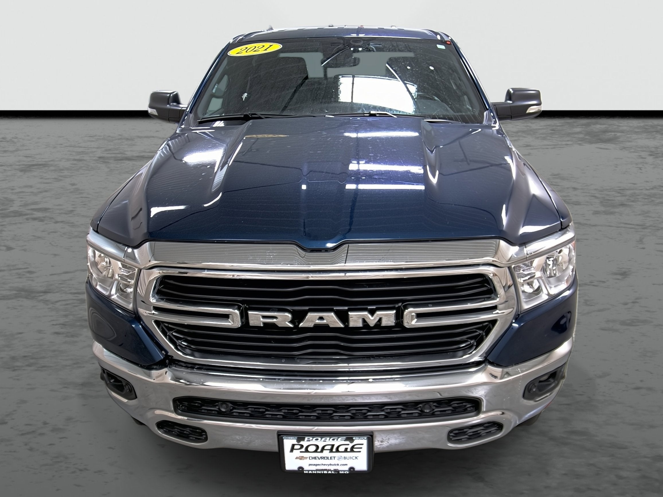 2021 RAM 1500 Big Horn Crew Cab 4x4 5'7" Box