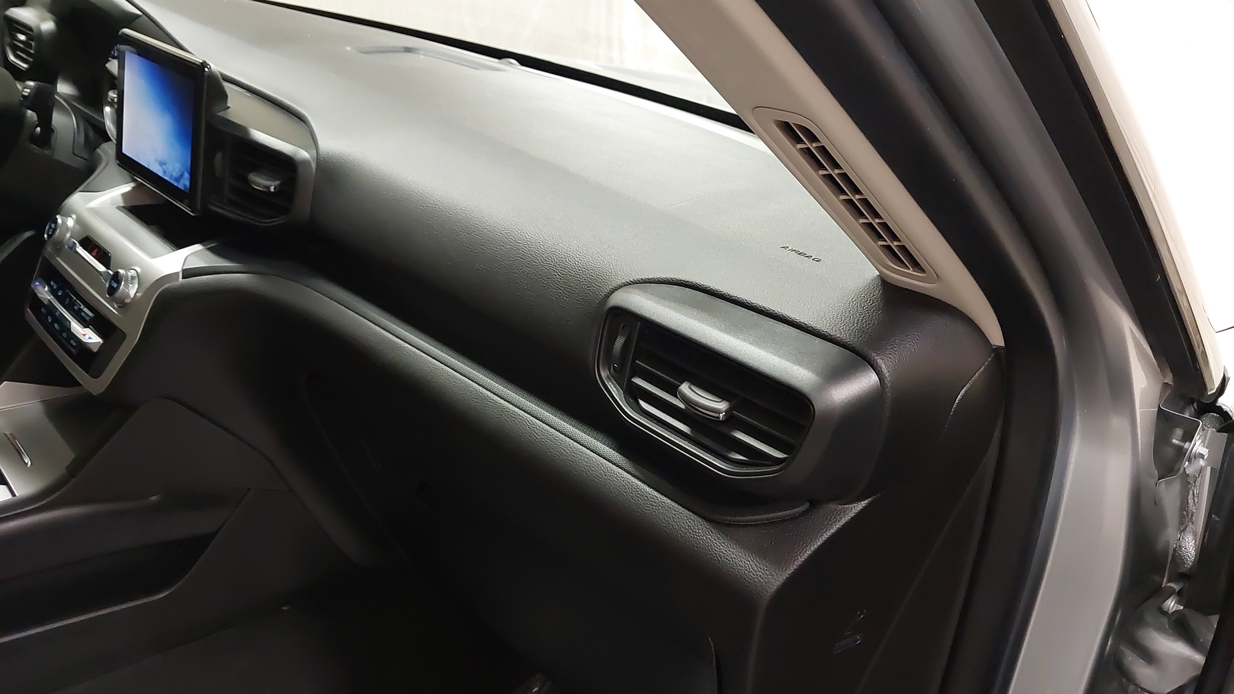 2021 Ford Explorer Base