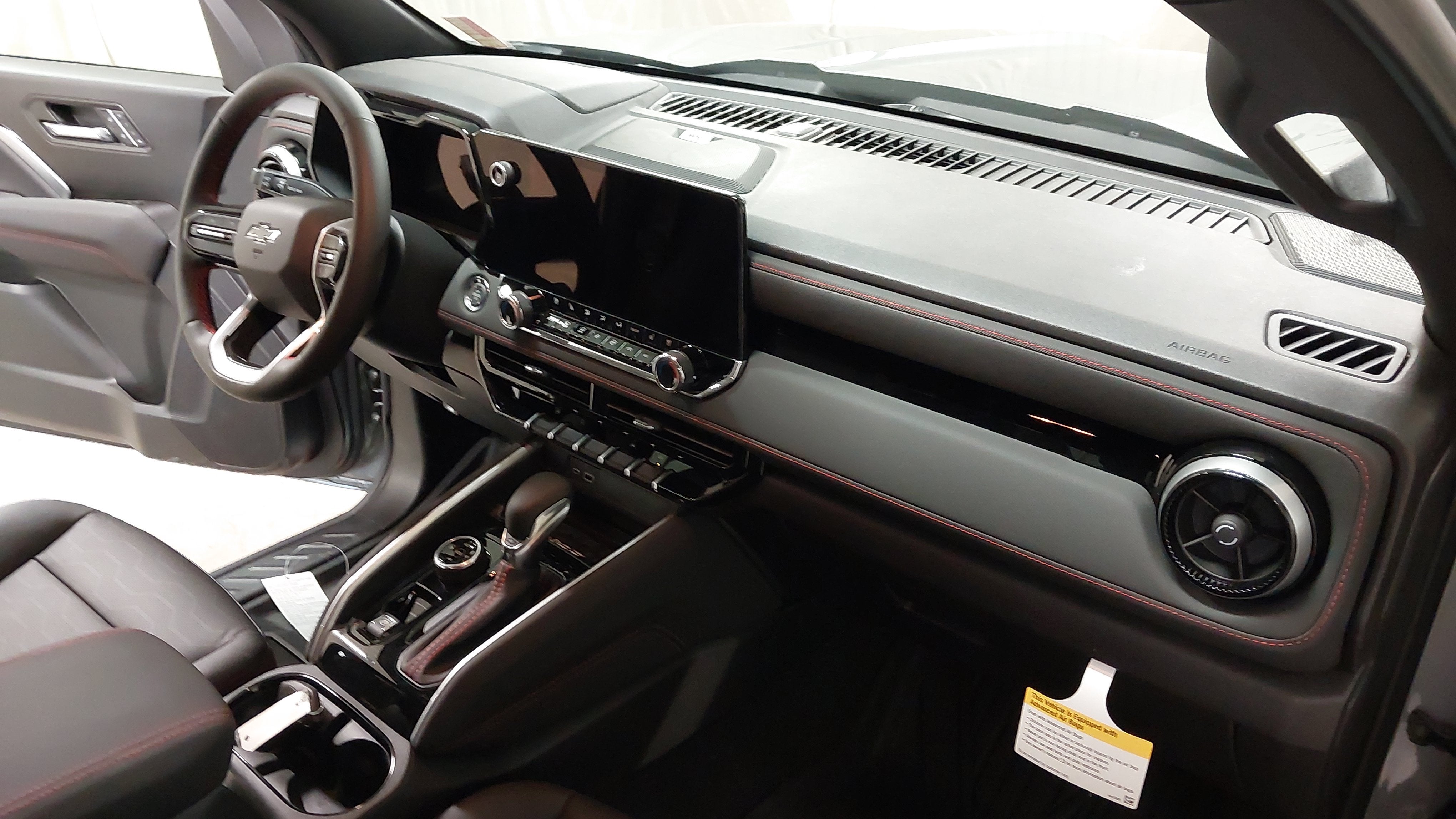 2026 Chevrolet Colorado Z71 - Photo 27