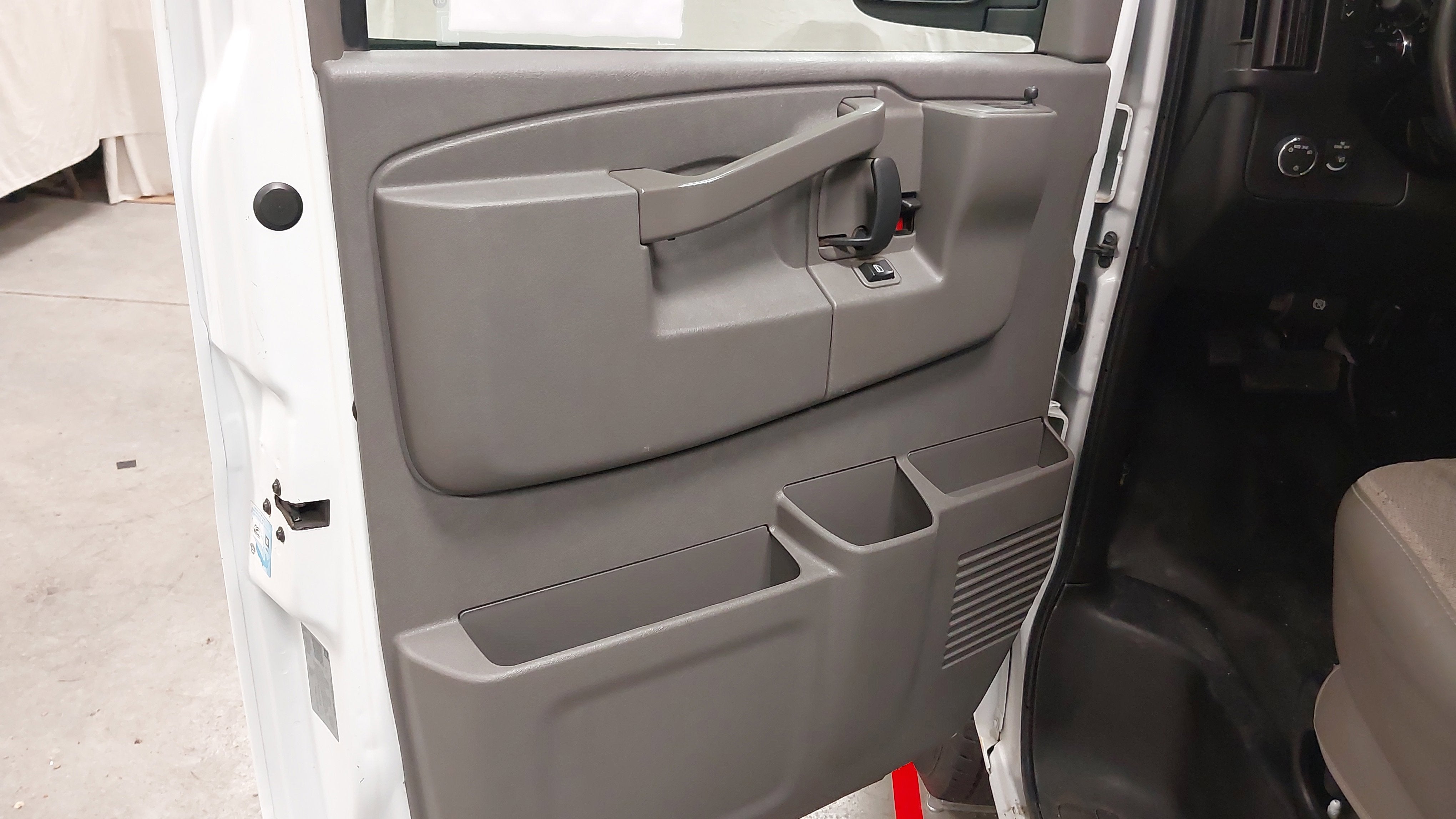 2020 Chevrolet Express Cargo 2500 WT