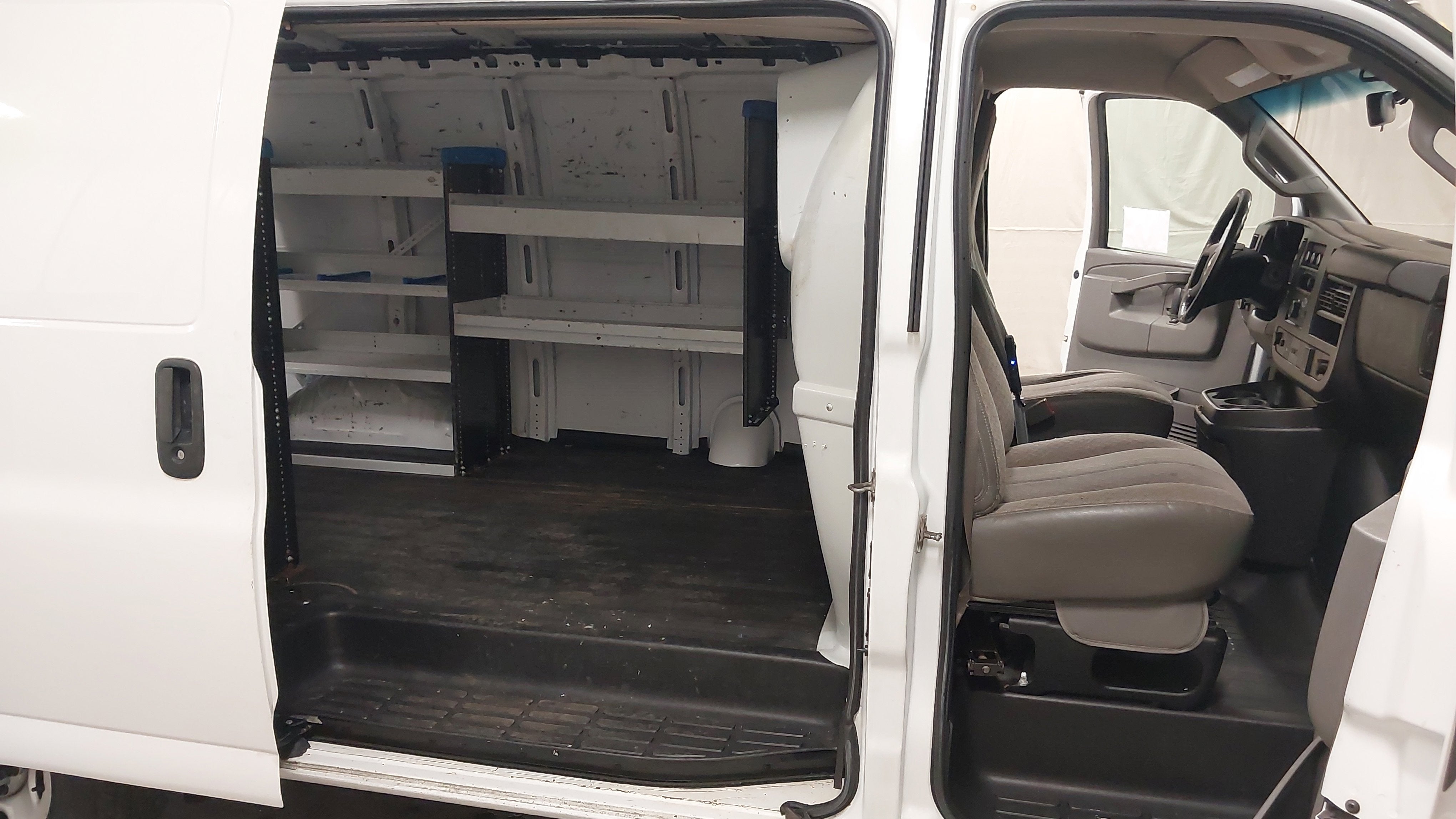 2020 Chevrolet Express Cargo 2500 WT