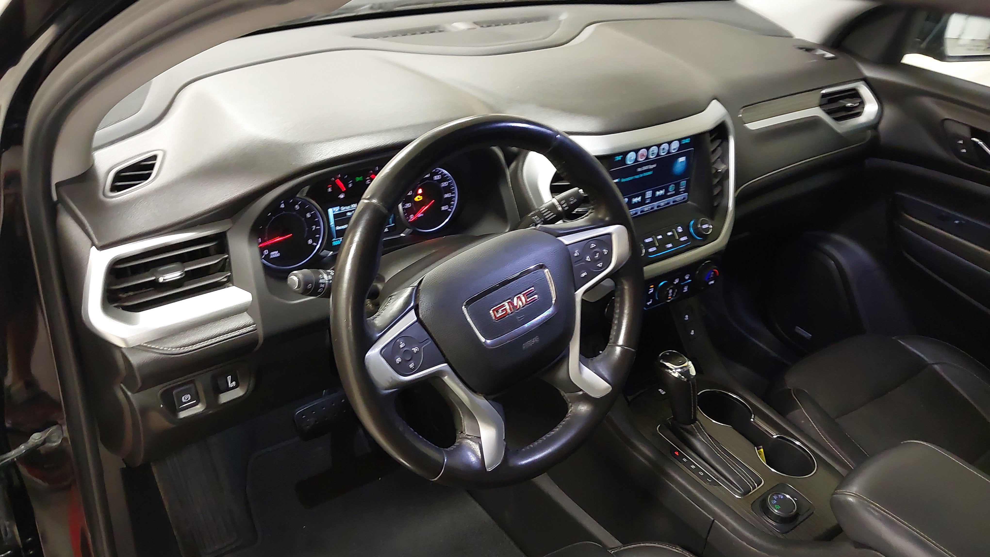 2019 GMC Acadia SLT