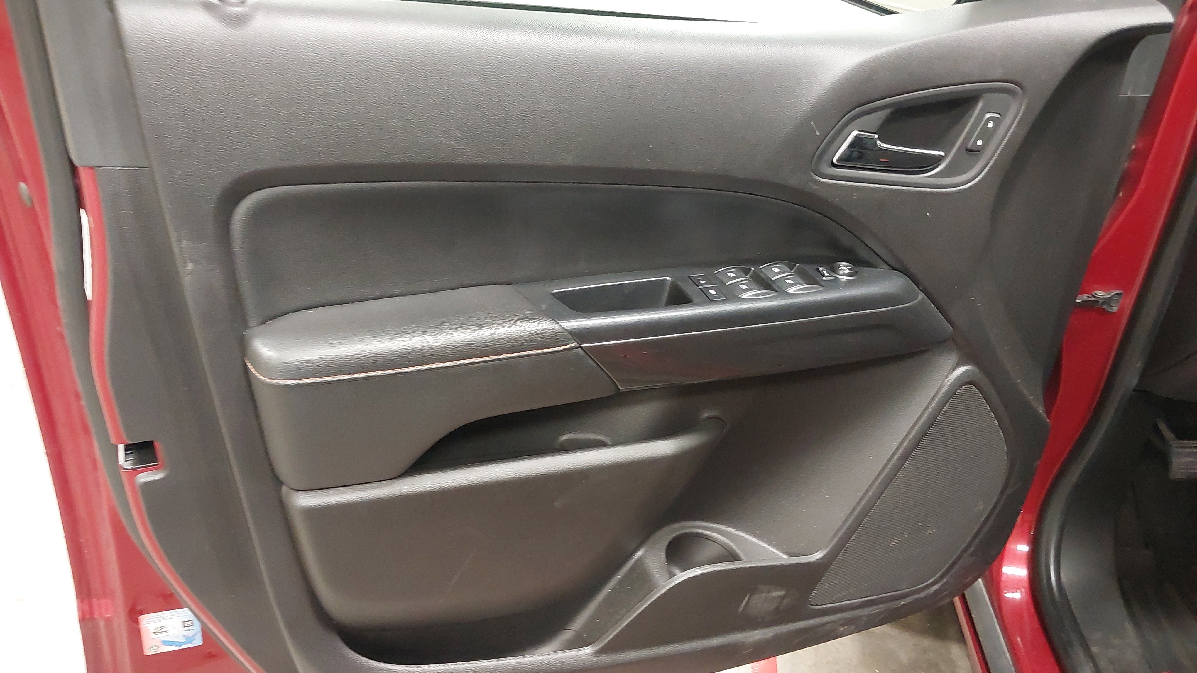 2021 GMC Canyon AT4 - Leather