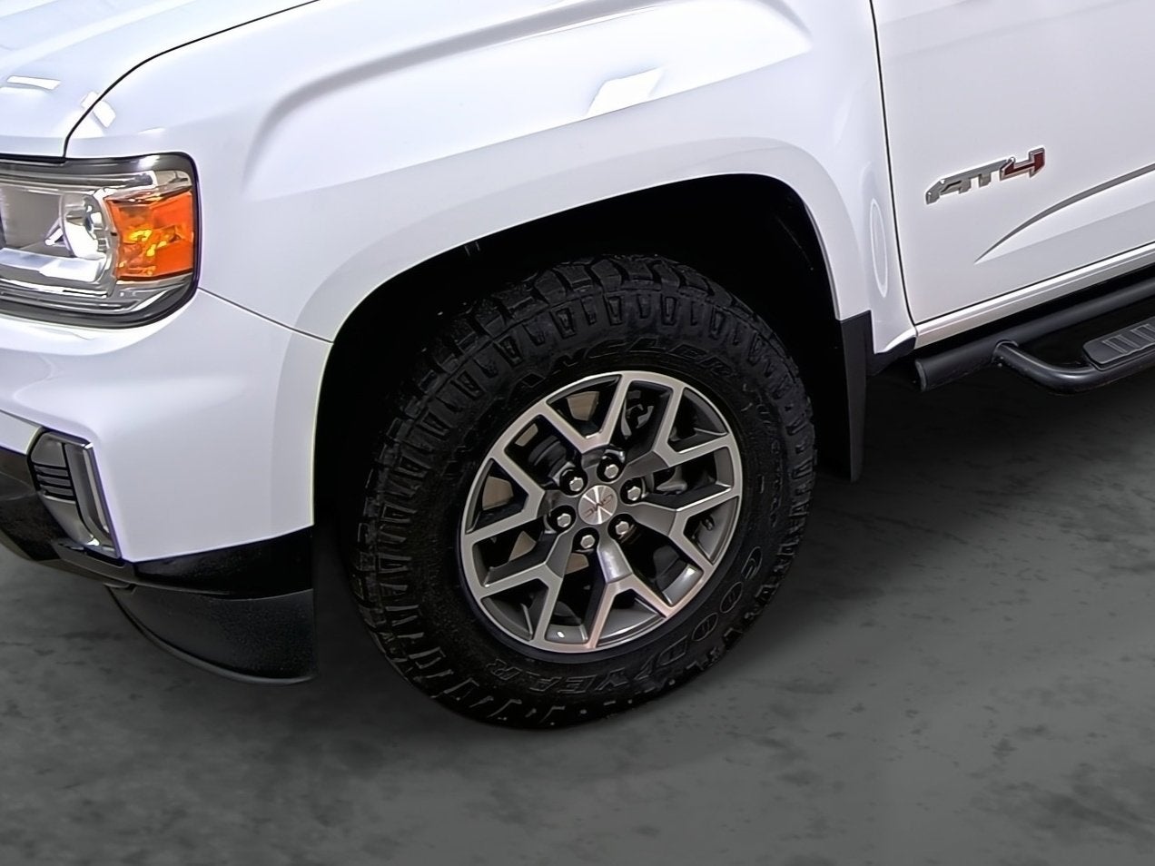 2021 GMC Canyon AT4 - Leather