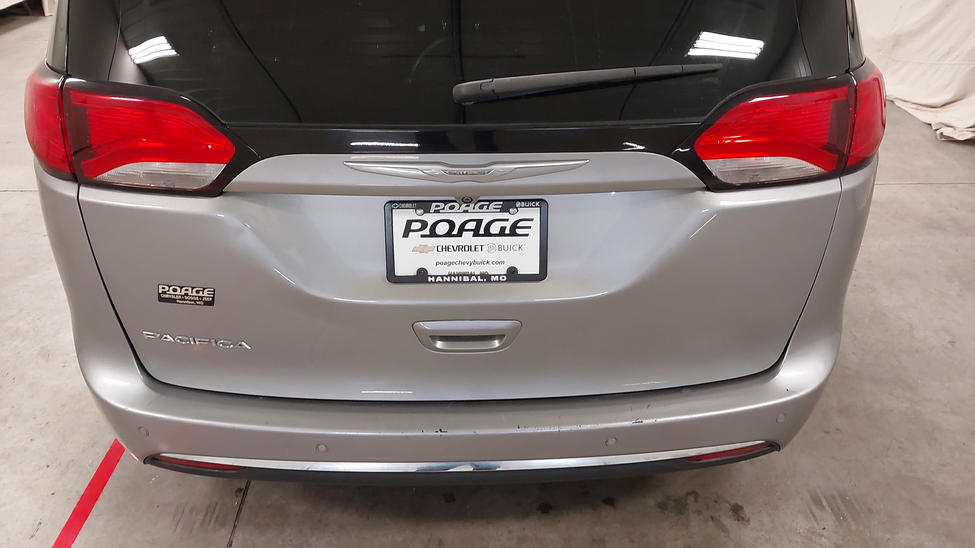 2017 Chrysler Pacifica Touring-L