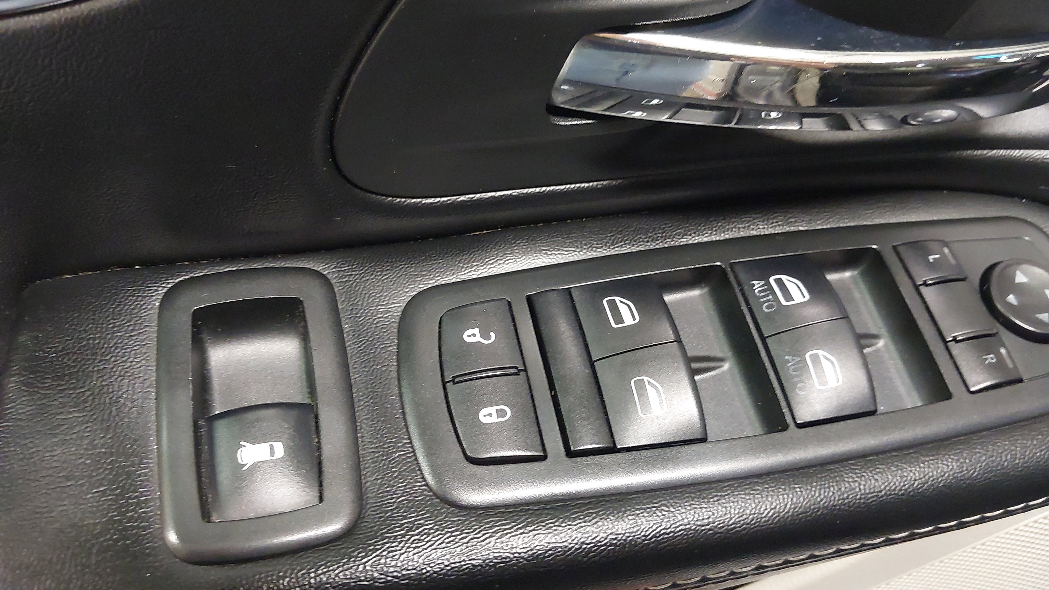 2015 Chrysler Town & Country Touring