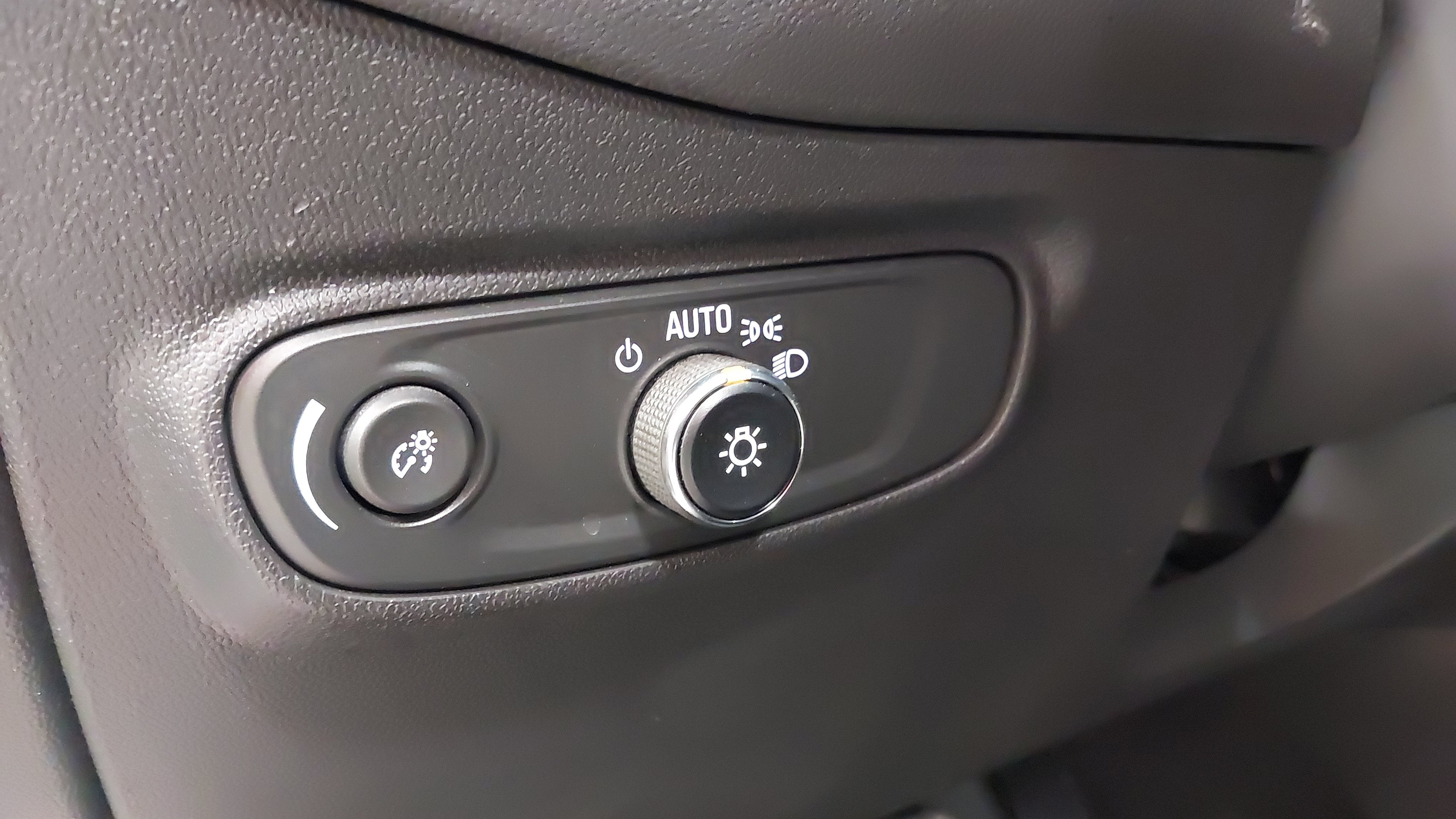 2024 Chevrolet Equinox LT - Photo 23