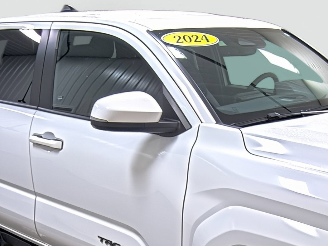 2024 Toyota Tacoma 4WD SR5