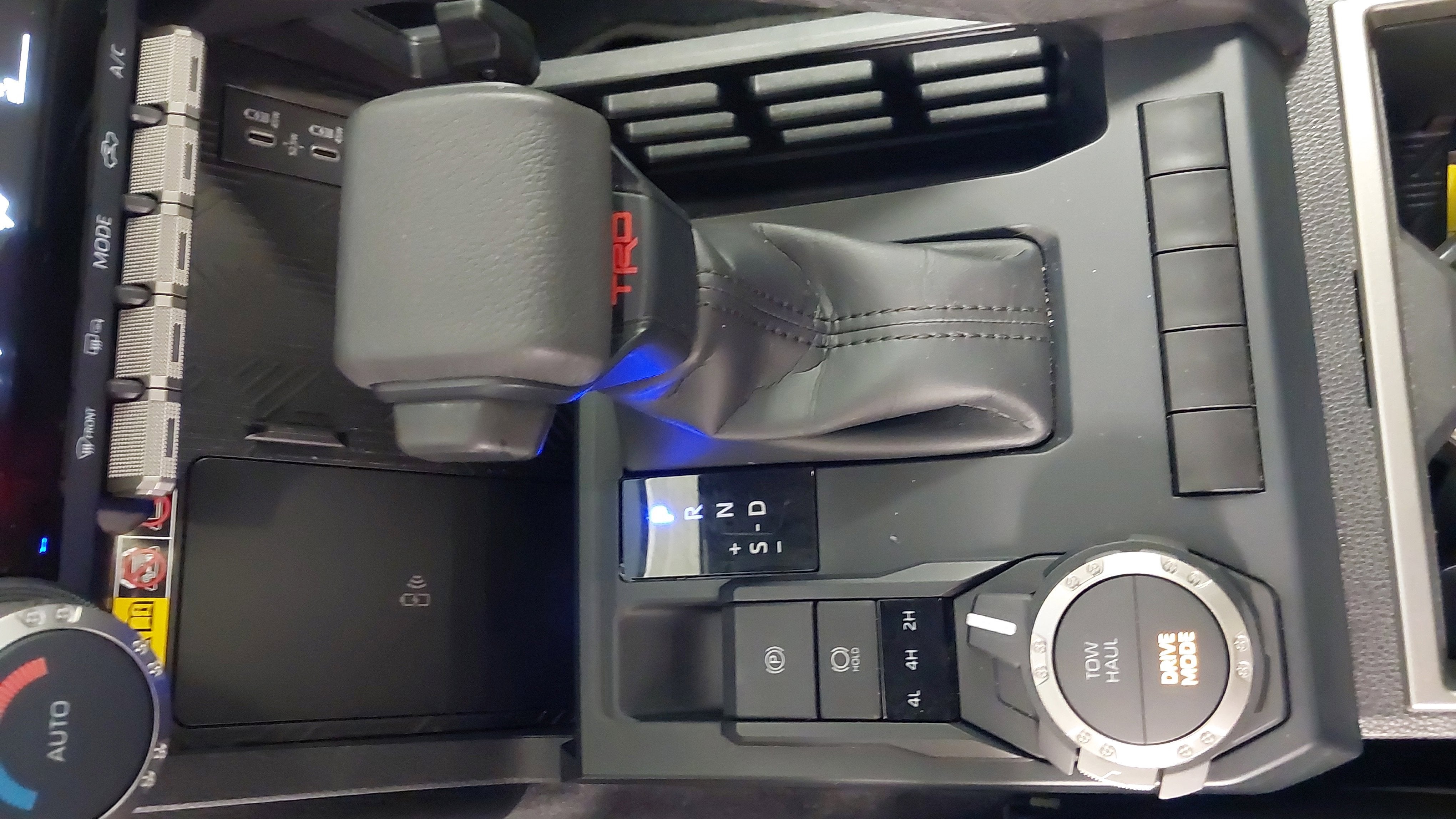 2024 Toyota Tacoma 4WD SR5