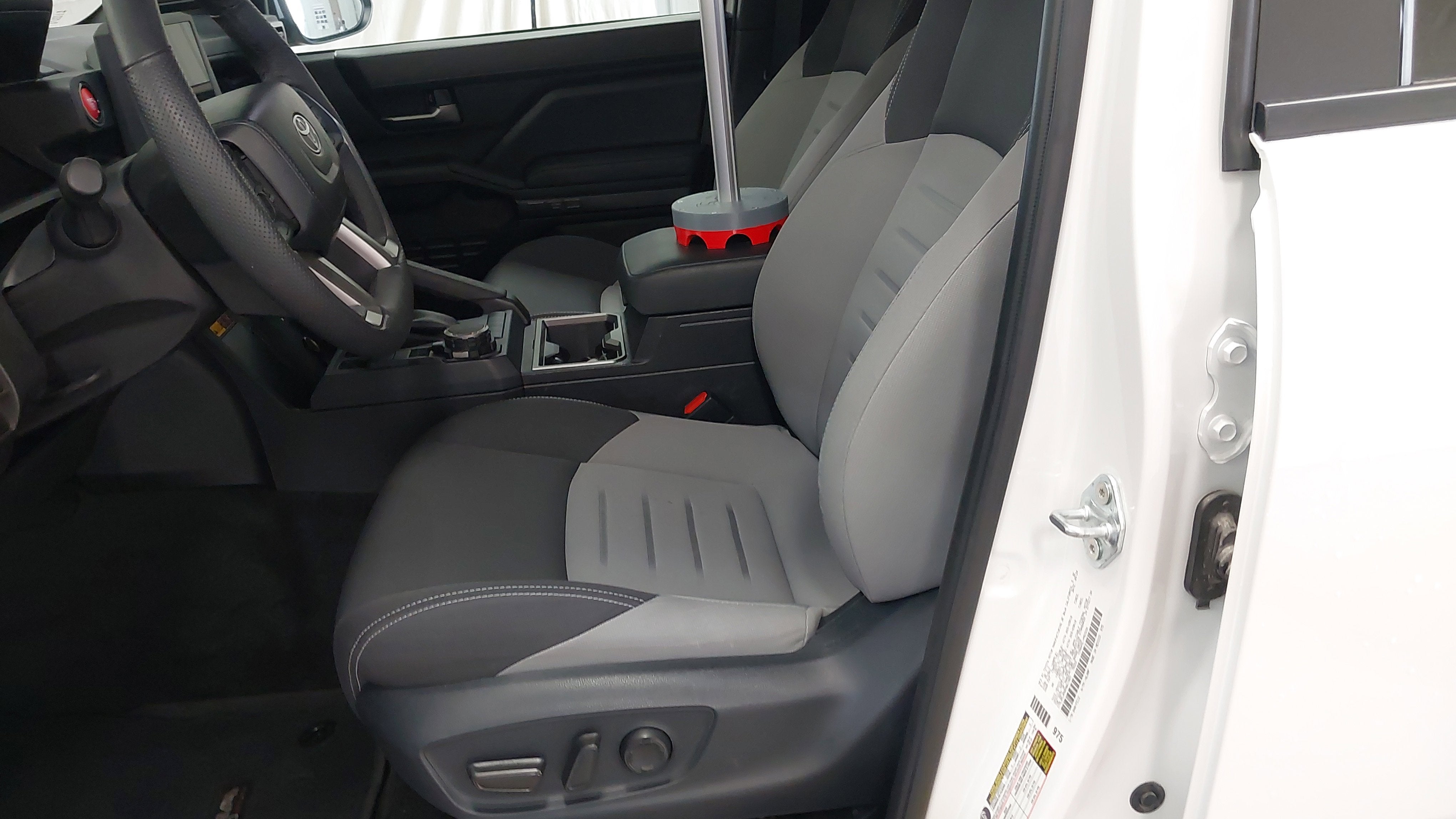 2024 Toyota Tacoma 4WD SR5