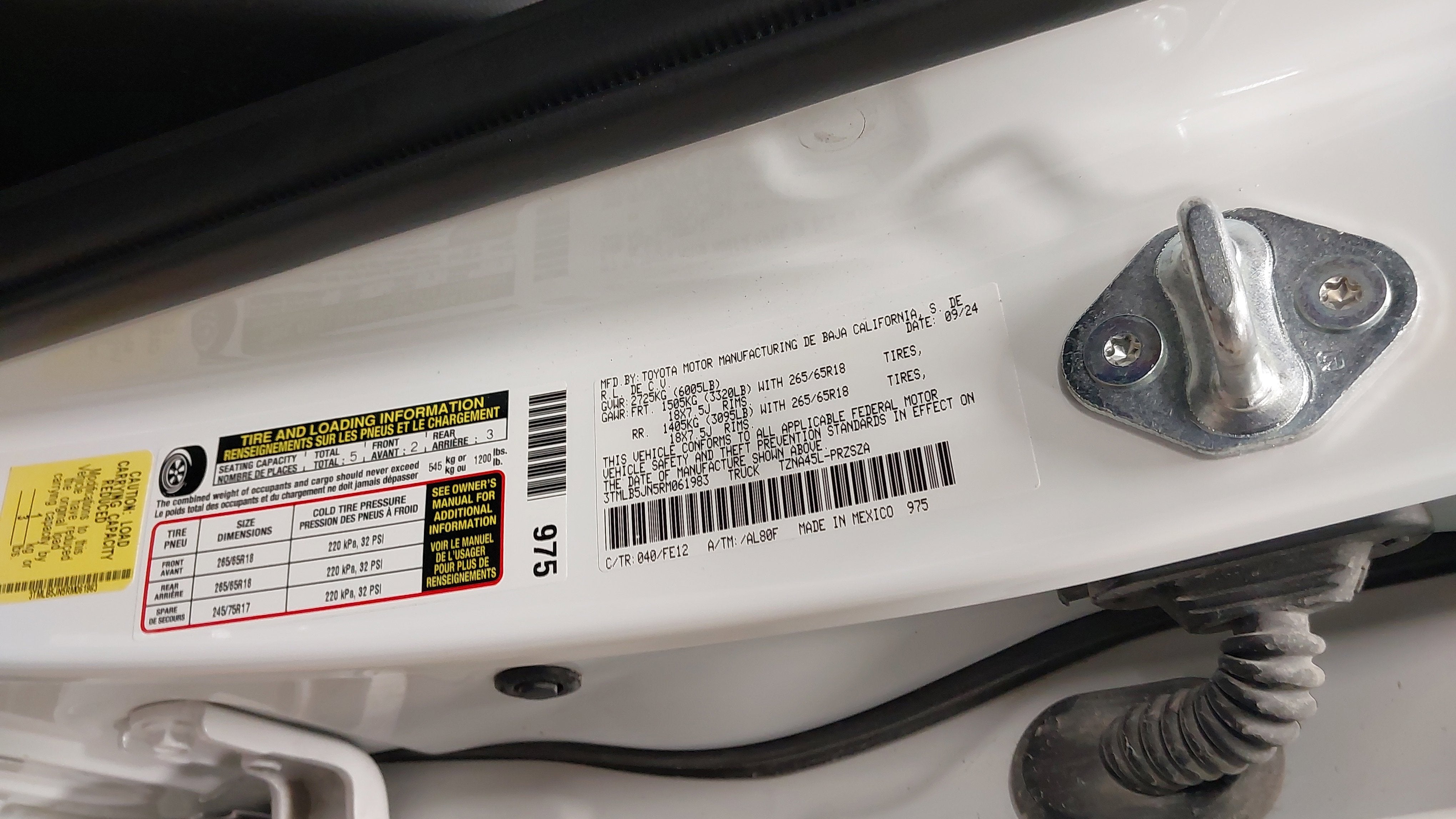 2024 Toyota Tacoma 4WD SR5