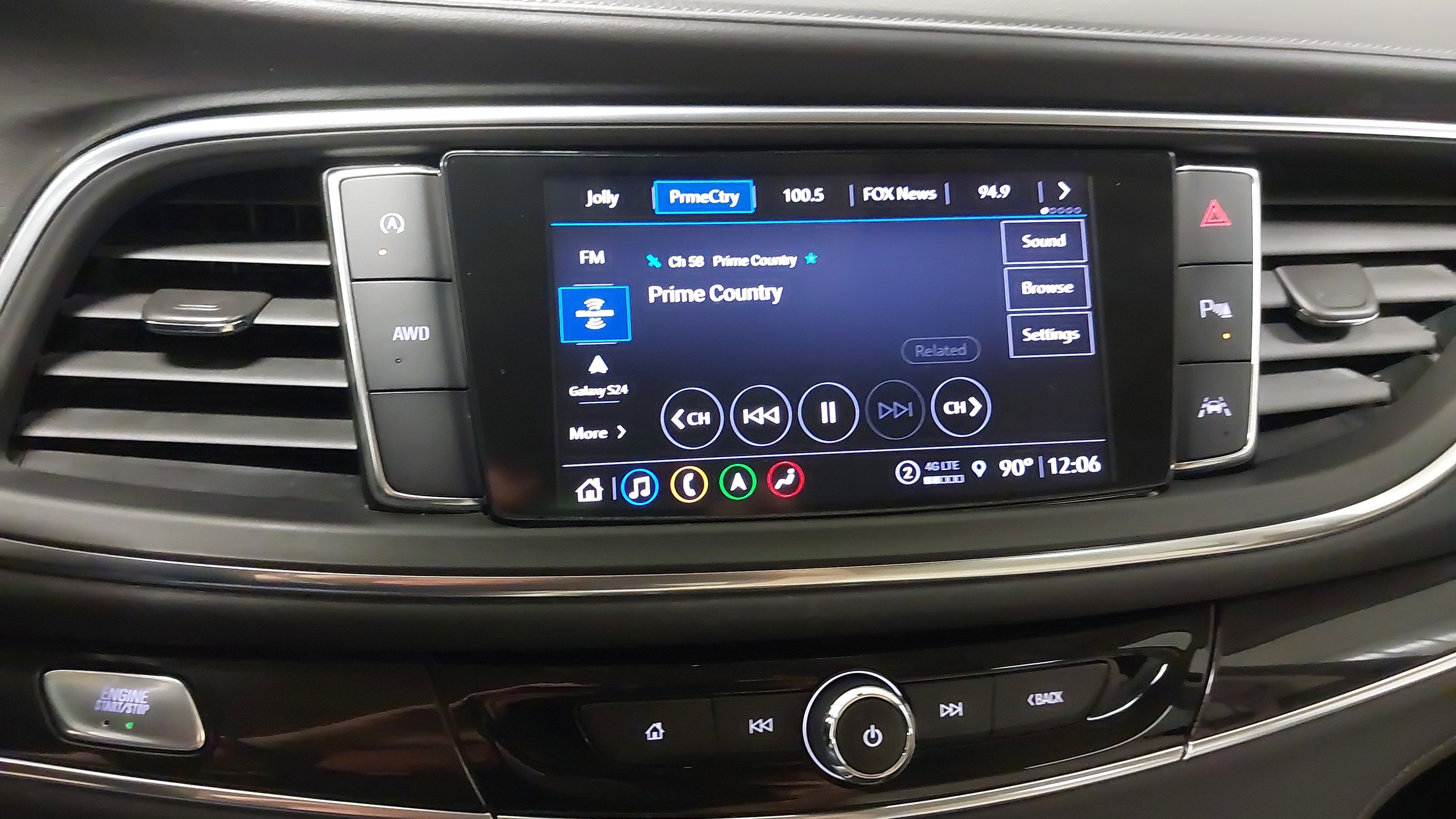 2023 Buick Enclave Essence