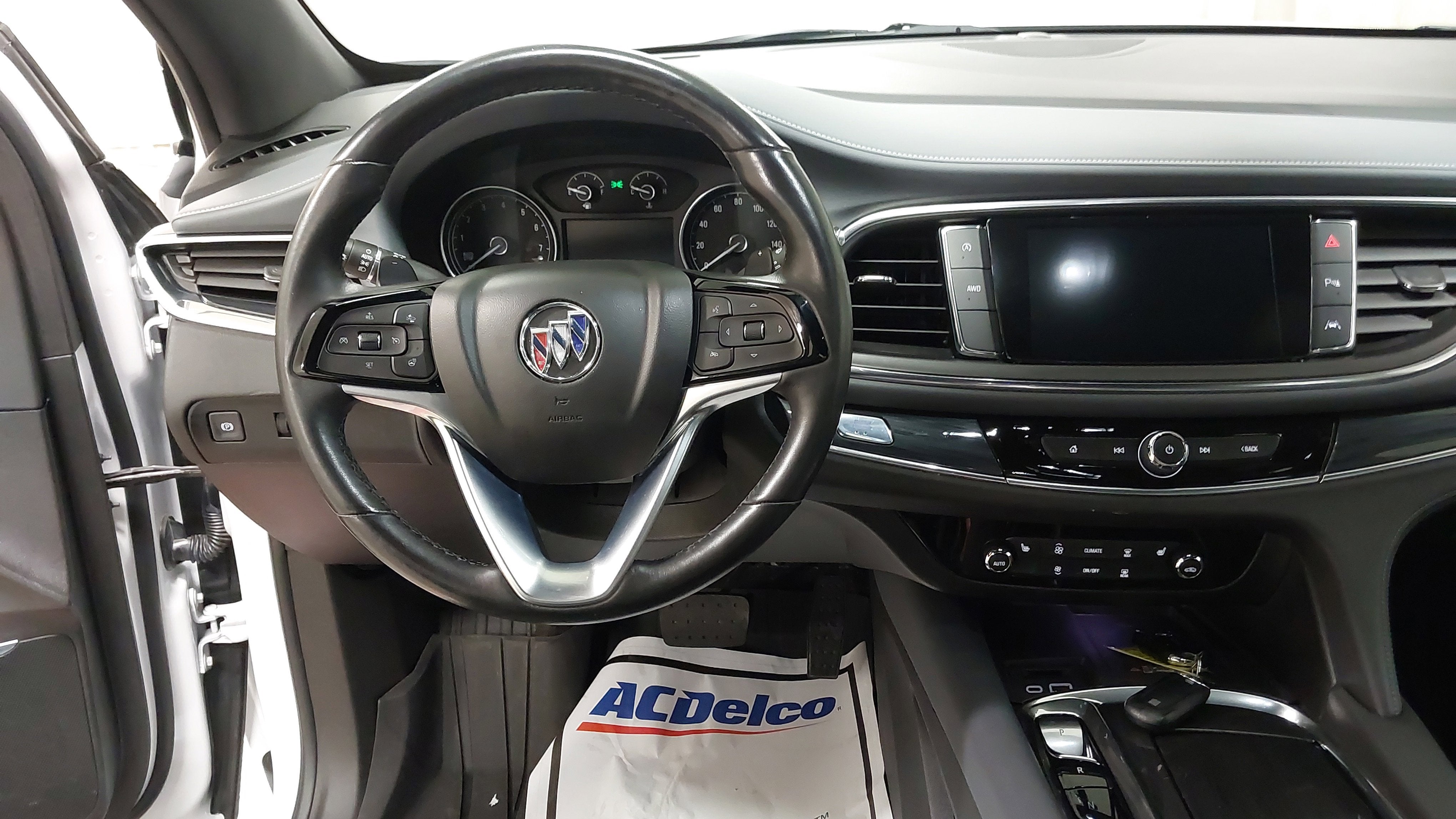 2022 Buick Enclave Essence