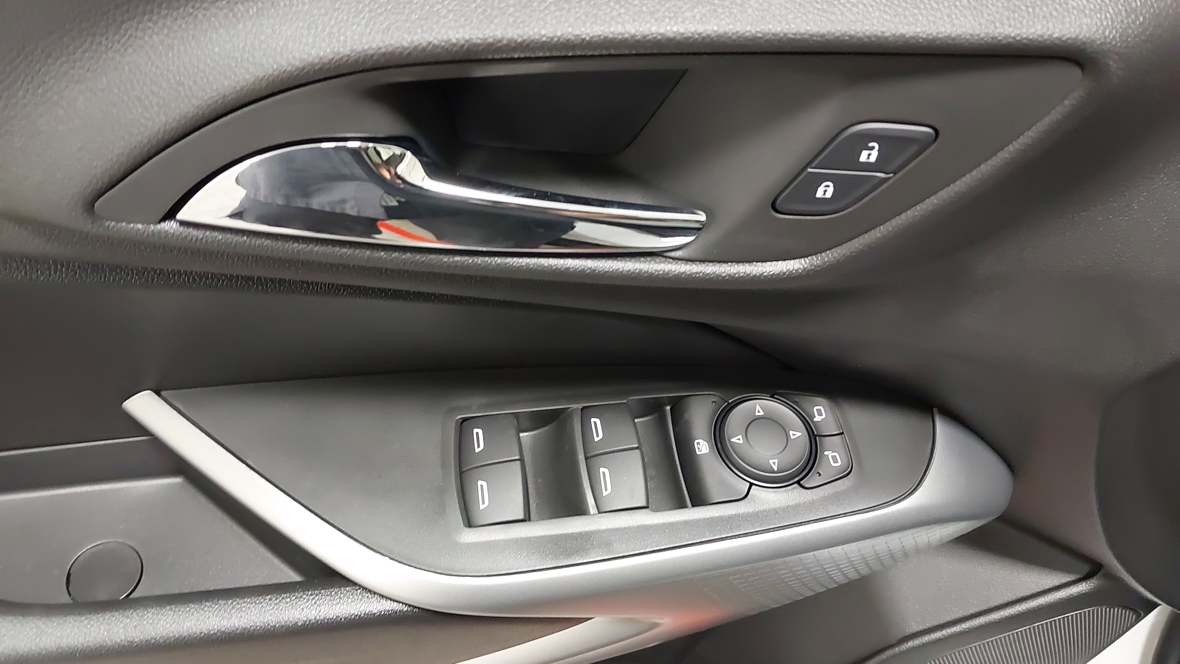 2026 Chevrolet Trax LS - Photo 19