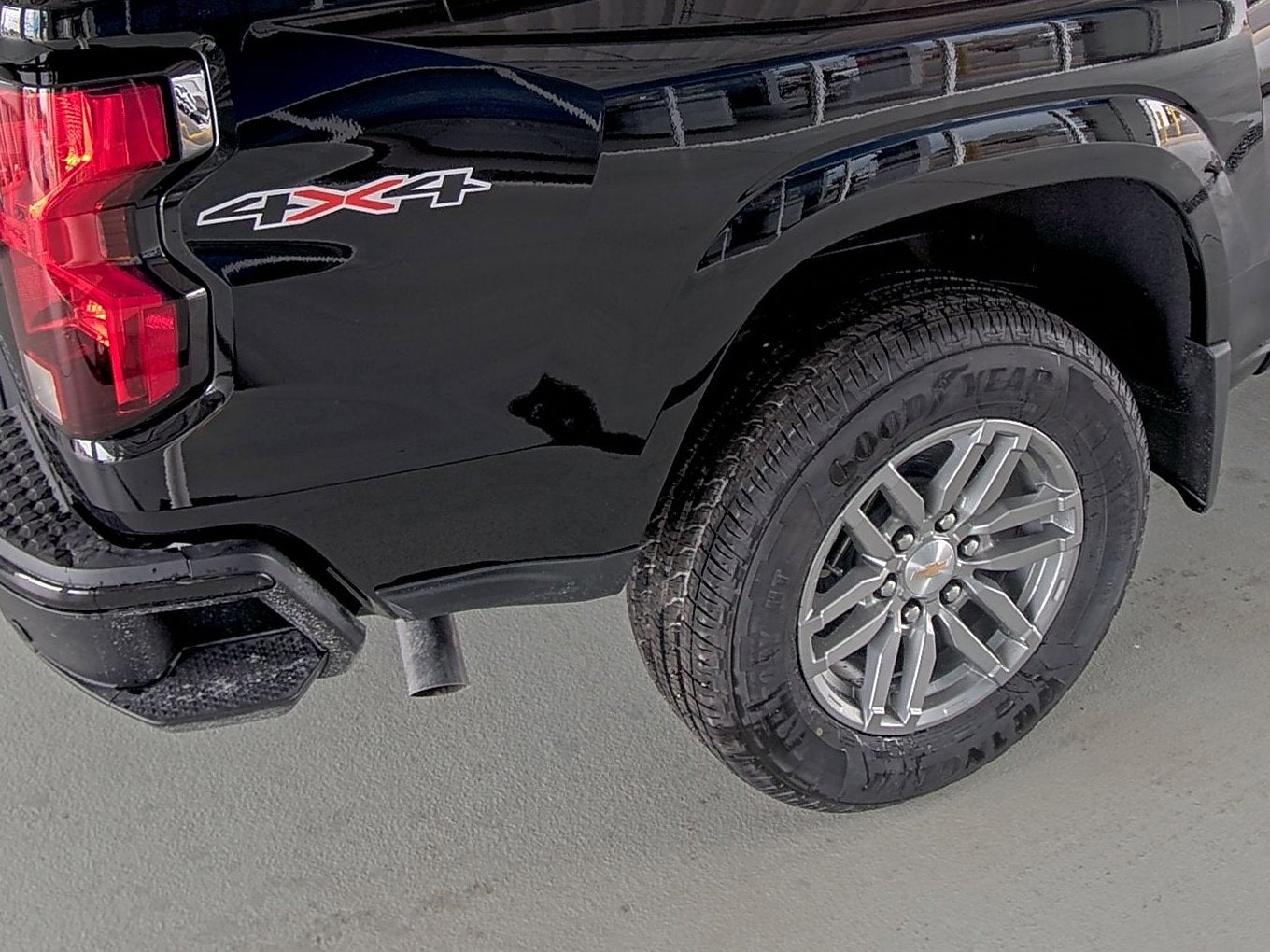 2025 Chevrolet Colorado WT/LT