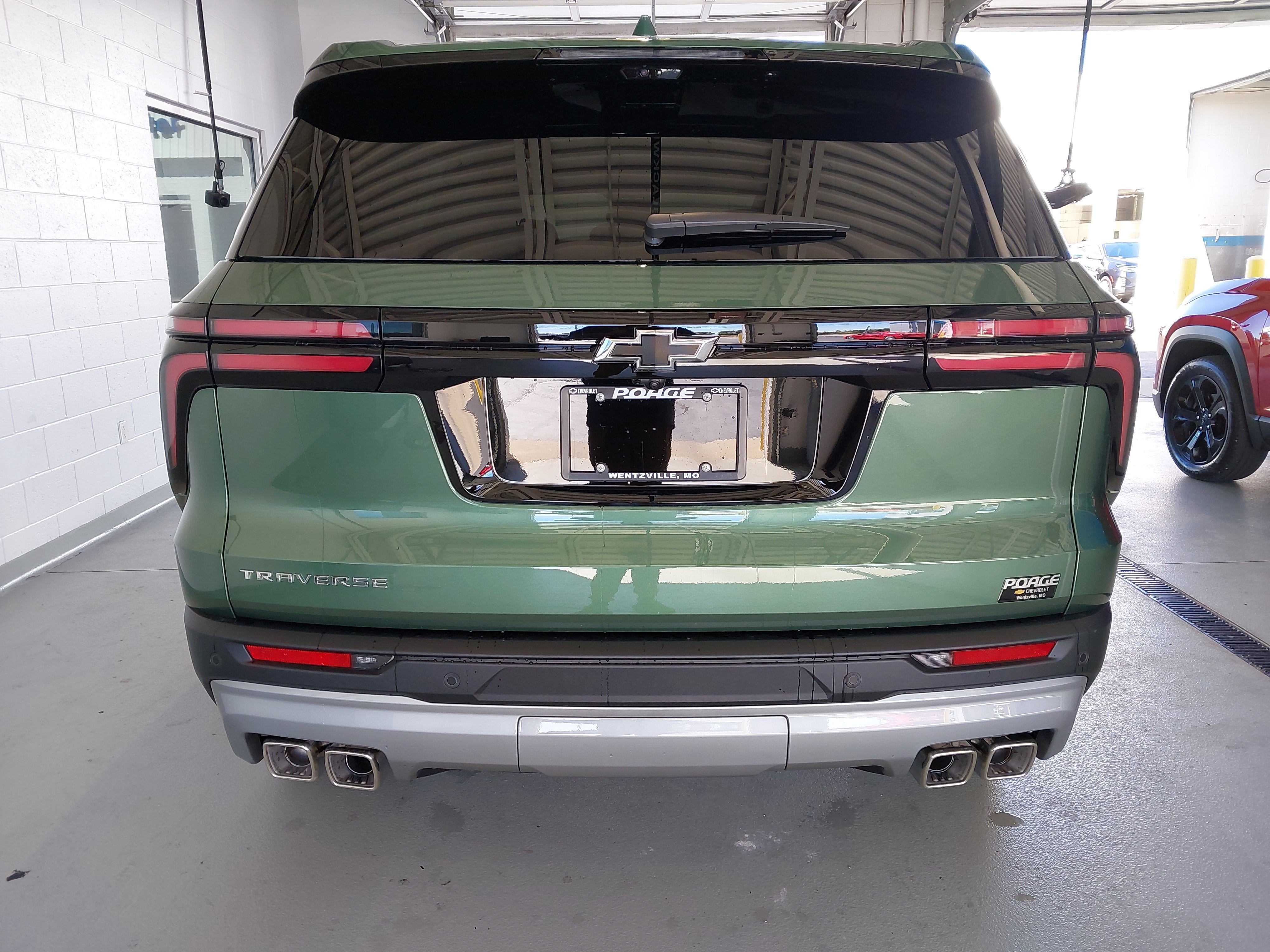 2027 Chevrolet Traverse LT