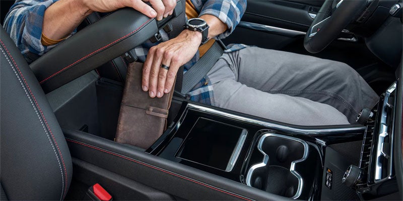 2026 Chevrolet Traverse center console space in Hannibal MO showing practical storage, cup holders, and organized cabin layout