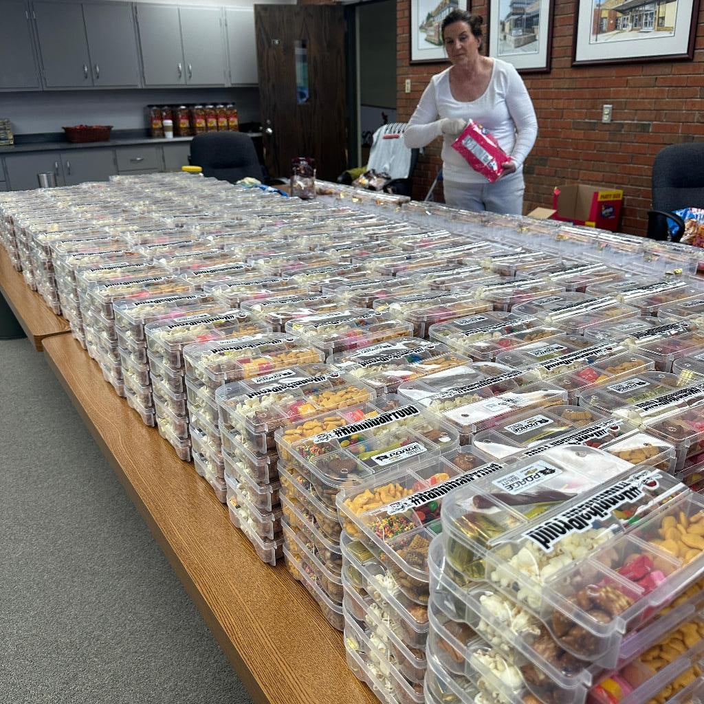 staff member helping with staff appreciation week